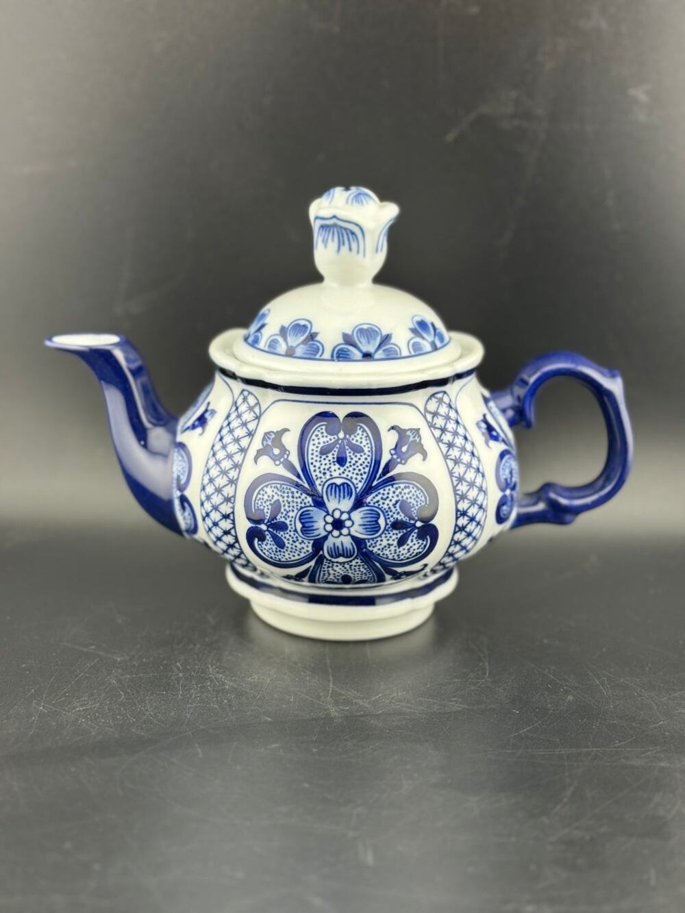 VTG Bombay Company Teapot